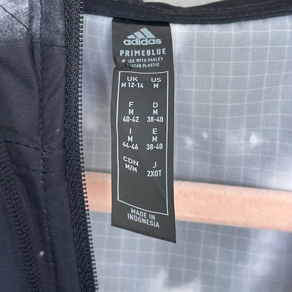 Adidas jacket - Picture 4 of 4